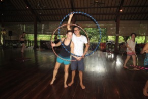 A happy hooping couple